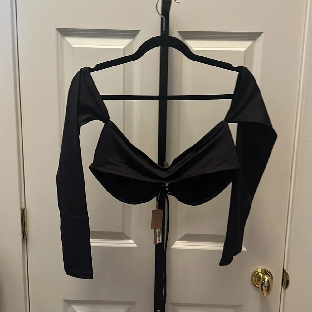 SKIMS SIGNATURE SWIM LONG SLEEVE BIKINI TOP in Onyx NEW